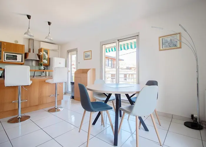 Апартаменты Terrasse, Piscine & Parking Sur La Cote D'azur *