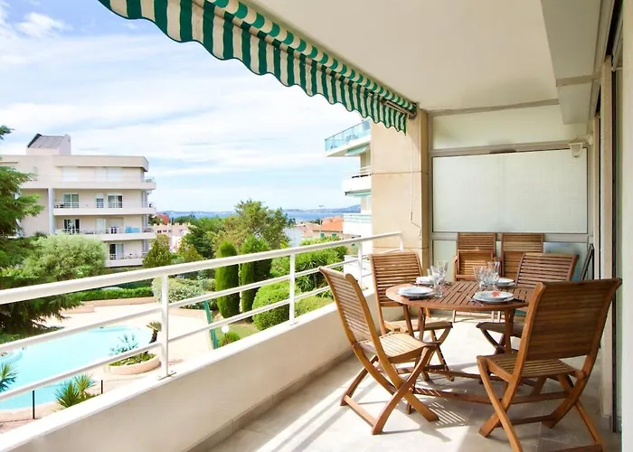 Terrasse, Piscine & Parking Sur La Cote D'azur Апартаменты