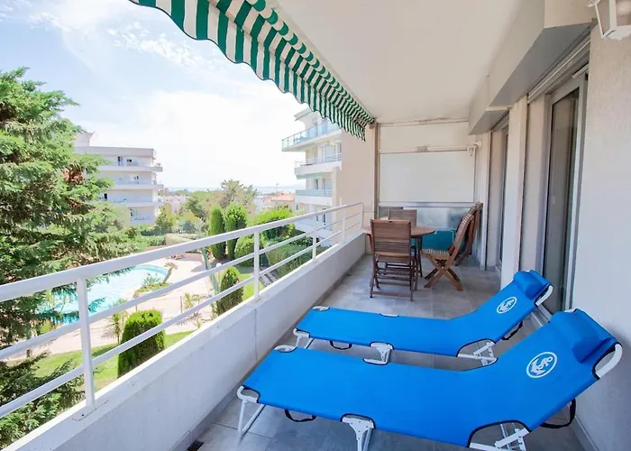 Апартаменты Terrasse, Piscine & Parking Sur La Cote D'azur Сен-Лоран-дю-Вар